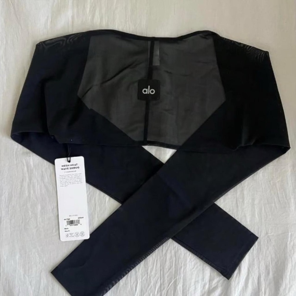 Alo Black Long Sleeve Top